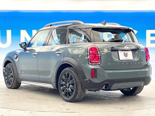 ●YANASEオートシステムズとの提携によって実現した高品質修理ネットワーク！大切なお車だから、万が一の修理でも「純正品質」をご提供。当店でご購入いただくお車にはメリットが数多くあります