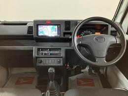 お仕事に大活躍ハイゼットトラックのMT車が入庫しました！走行9.1万km！ナビゲーション、ETC、足元ラバーマット、ワイドバイザー、USBアダプター、ハロゲンヘッドライトなど装備の1台です！