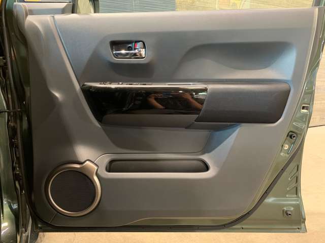 この度は、チェレステ　保田窪店のお車をご覧いただき有難うございます！当店は買取専門店で良質で厳選されたお車の販売も行っております。買取査定も無料です！下取り査定もお気軽に！ご来店お待ちしております