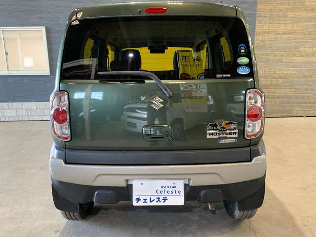 展示車両は、展示前に外装はもちろんの事、内装も隅々まで清掃を行い清潔で快適にご覧いただけるように展示しております☆ご成約時には、外装、内装をチェックして洗車、清掃を行いお客様へ納車いたします。