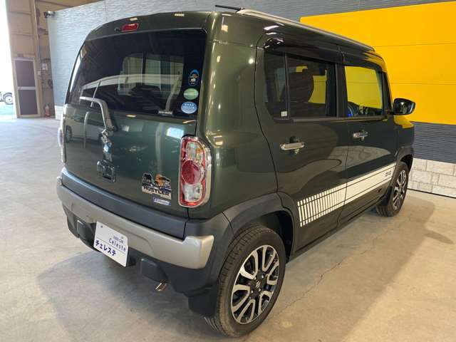 広々！商談スペースを完備！おくつろぎいただきながら、ごゆっくりご検討くださいませ。