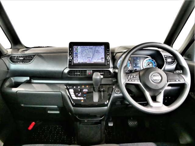 運転席からの視界が広く、隅々まではっきり見渡せます☆
