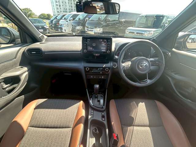 ◆純正8インチディスプレイオーディオ◆フルセグTV◆ドライブレコーダー◆パワーシートシートヒーター◆充電用USB端子◆