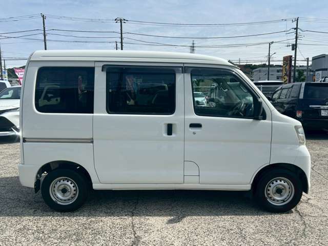 地元に根付いて43年！皆様のおかげで成長してこれました！東証1部上場企業のケーユーホールディングスグループです☆高品質な中古車をお届け致します♪