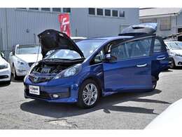 長年のノウハウを生かし、より良い車を御客様の元へ。車両販売のみならず、自動車に関わる事でしたら何でも対応しております。車検、修理、塗装、万一の事故、レンタカー、ローン、廃車、解体など。