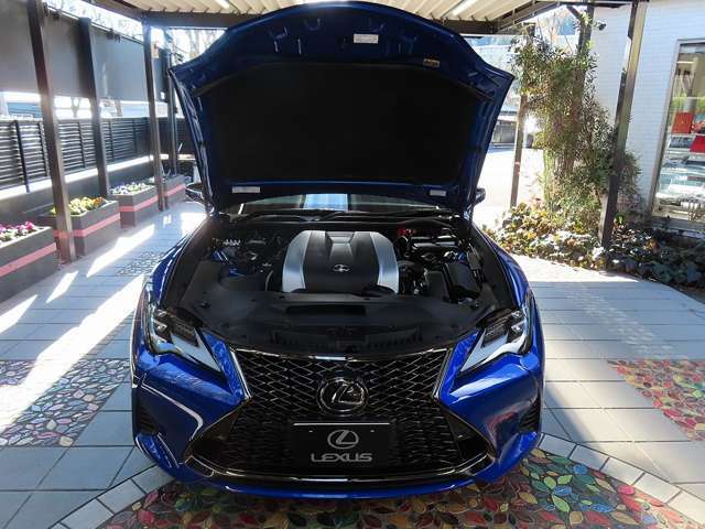 力強さと加速フィール、さらには環境性能までを兼ね備えたLEXUS製オリジナル 3.5LV6エンジン搭載！MT車感覚のスポーツドライビングを楽しめる8速ATと併せて、スカッと胸の空く、爽快なドライブをお楽しみ頂けます。