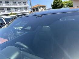 こちらの車両には衝突防止装置が付いております♪