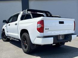 TRD　PROにはFOX製サスペンションが装着されております。