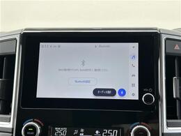 【Bluetooth】ナビゲーションと携帯電話/スマートフォンをBluetooth接続することができます。接続するとハンズフリーで使用することができるので、とても便利です。