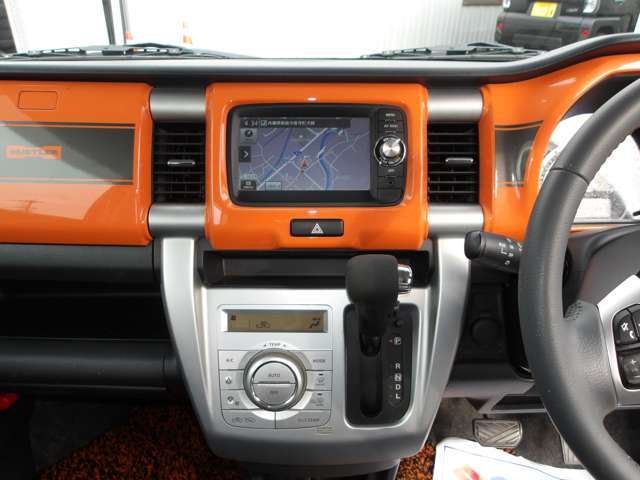 大切なお買い物ですから、是非納得のいくまで見比べてみる事をオススメします。車の状態や、保証の有無。購入後のアフターに至るまでなんなりとご相談下さい。無料通話(携帯可)0078-6002-682813