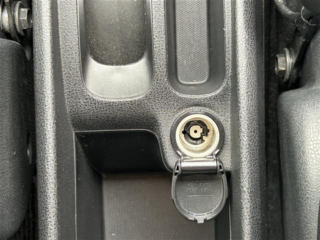 ◆気になる車はこちらの番号にお問い合わせください！なお、お電話での在庫の取り置きはできません。ご来場の際は、商談が重なる事が増えていますので事前に在庫有無をご確認ください！！◆