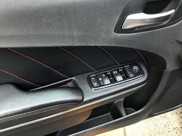 車庫に入るか心配だったり、よく通る道に行けるか心配なお客様。関東圏内であれば車両と共にお伺いさせていただきます。お気軽にお申し付け下さい！03-5607-3344