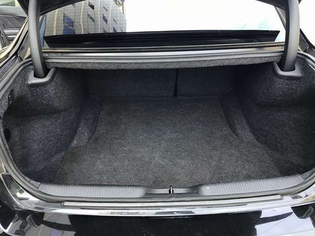 オートローン各種ご利用頂けます。中古車最大120回払いまでOK！ボーナス年2回。自由お支払い型ローンを取り扱っております。詳細はお問い合わせください。