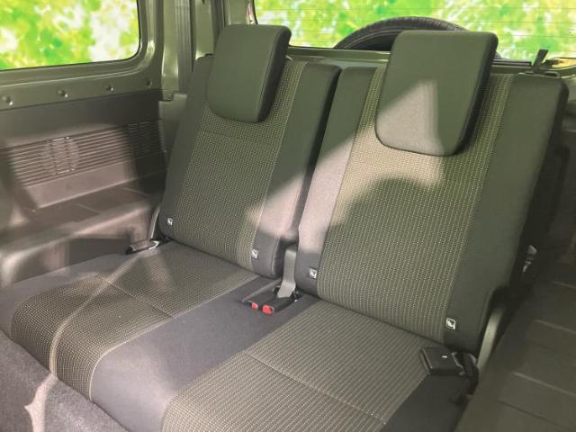 WECARSでは各商談席に大型モニターをご用意しております！見やすい大画面でゆったりと全国の在庫をご覧いただけます！是非ご来店お待ちしております！