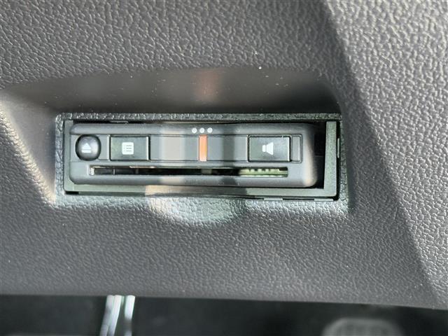 高速道路を利用するなら必需品！！ETC付きなので料金所での支払がなくスムーズにゲートを通過出来るので非常に便利です！！