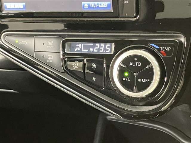 運転席の操作箇所です。ぜひ一度ご来店のうえご覧になってみてください♪