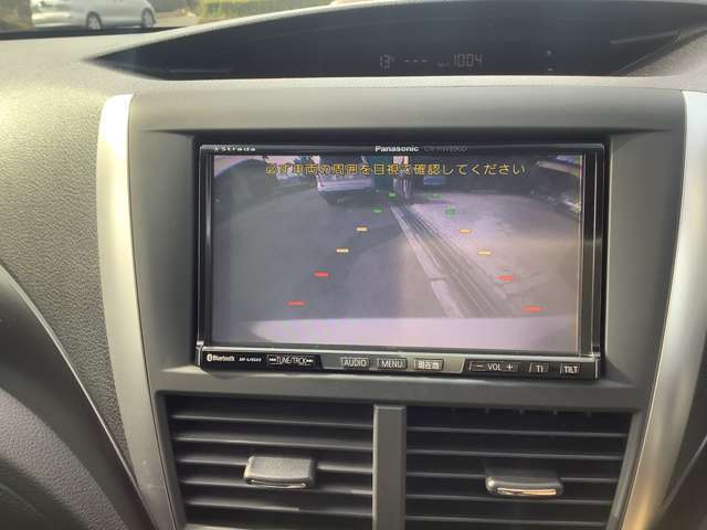 バックガイドモニター付なのでバックが苦手な方でも安心です、フロンにはコーナーセンサーも付いています。