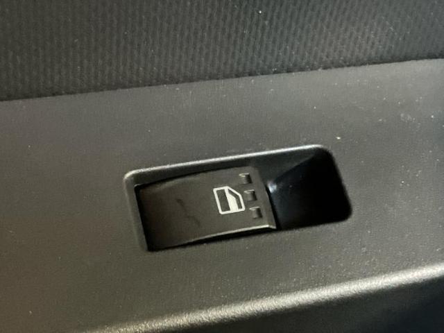 国産車から輸入車まで多様なお客様のニーズのお応えできるように、全国規模で豊富な在庫展開！車のことならWECARSへ！