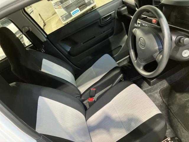 「この車の写真をもっと見たい」「状態が気になる」「この装備はついている？」どんな小さな疑問でもお気軽にお問い合わせください！
