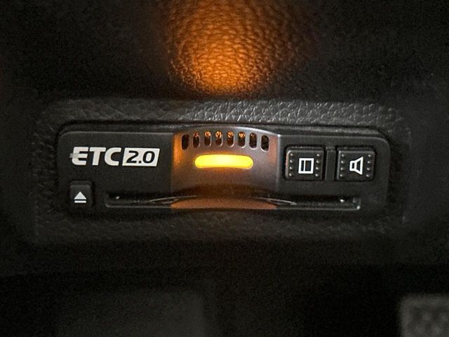 【ETC】高速道路の料金所をストレスなく通過！話題のスポットやサービスエリアに多い「スマートIC」利用時は必須のアイテムです。当店でセットアップを実施、ご納車当日からすぐにご利用いただけます！