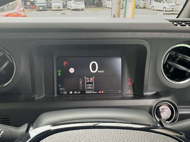 ★5年コーティング（契約時限定）が軽自動車￥39,800円、コンパクトカー￥49,800円、ミニバン￥59,800円で施工出来ます。新車のピッカピカの状態をより長くキープします！