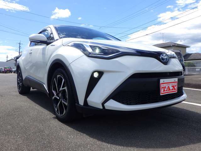 軽の届出済未使用車、5,000km未満走行のチョイ乗り車、走行3万km以下の優良中古車が揃ってます。新車も国産メーカーならどんどん売ってます。実は非常に安いんです。