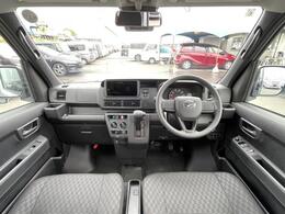 展示車両は登録諸経費等も含めた全車総額表示♪安心してお車をお選び頂けます♪弊社ベテランスタッフがご案内させて頂きます♪