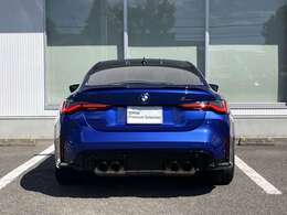 安心のネットワーク。全国187箇所（2025年2月現在）のBMW正規ディーラーのサービスセンターで整備・保証修理を受けることができます。