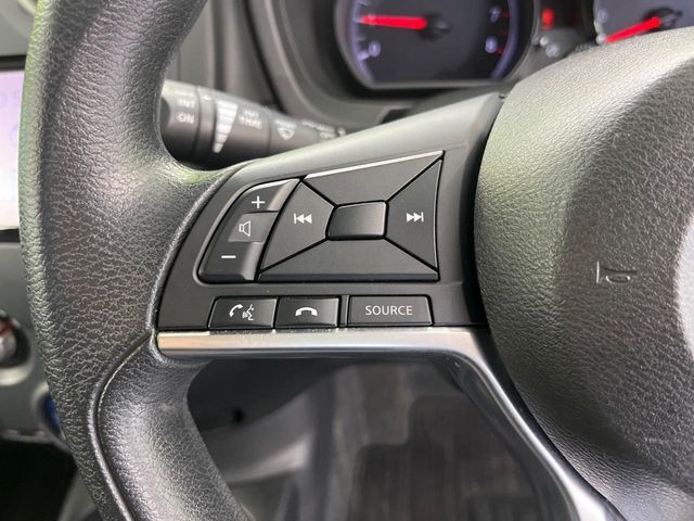 【ステアリングスイッチ】運転中、前方から目線をそらすことなく、オーディオ等の操作が可能な便利機能！安心＆快適なドライブを演出してくれます♪