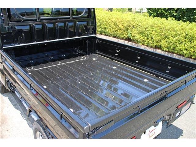 全車保証付、ディーラー整備渡し！納車の際はボディガラスコート硝子面撥水加工渡し！内装も除菌クリーニング渡し！