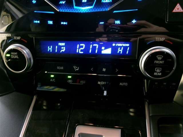 オートエアコンが室内を快適に保ちます