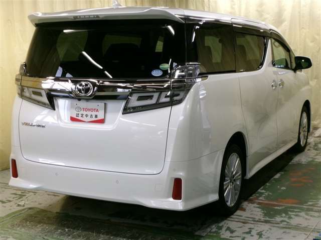 送迎・旅行・ドライブなんでも来い♪フル活用できるヴェルファイアは人気車種です☆