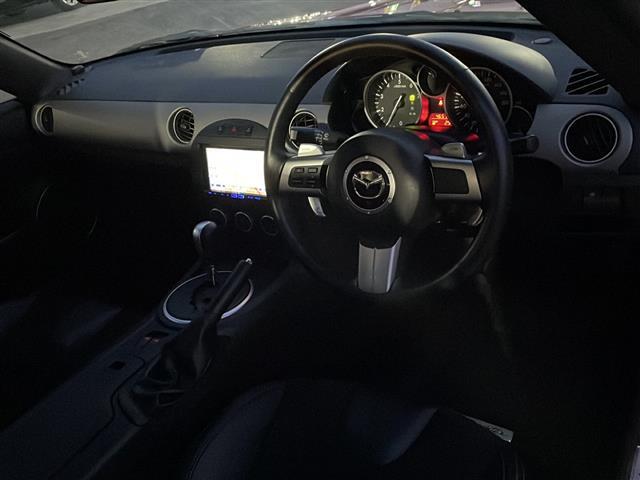 【試乗可能】展示車両は試乗可能です。事前にご連絡を頂ければナンバー付きの車両は公道での試乗が可能です。ナンバーが付いていない車両は場内での試乗になります。【無料通話】TEL：0120ー951ー329まで