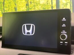 【9インチ　ホンダコネクトディスプレイ】視認性の高い大画面ディスプレイでナビの使用や、お持ちのスマートフォンと連携したbluetoothでの音楽再生が可能です♪