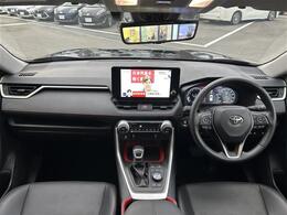 こちらインパネ全体の写真になります。納車はおおむね2週間程度（必要書類の状況により）で行っております。人気の車両になりますので、お早目のご検討をおすすめします。当店自慢の一台です！