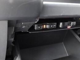 ETC車載器。高速道路を使ったドライブもキャッシュレスでスマートに。（別途セットアップ料金が必要になります）