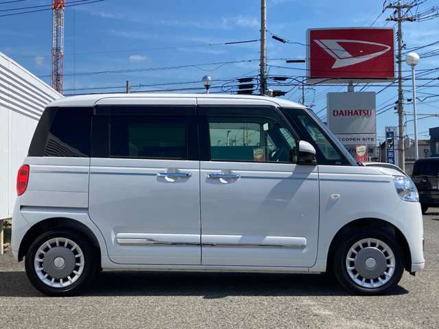 当社自慢のおクルマです。この車のセールスポイントを、10枚以上の写真と説明でアピールしてあります！まずはご覧になってください。いろんなところをチェックできますよ。