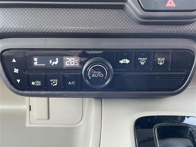 【オートエアコン】希望の温度に設定するだけで自動で車内の温度を調整して食えます。