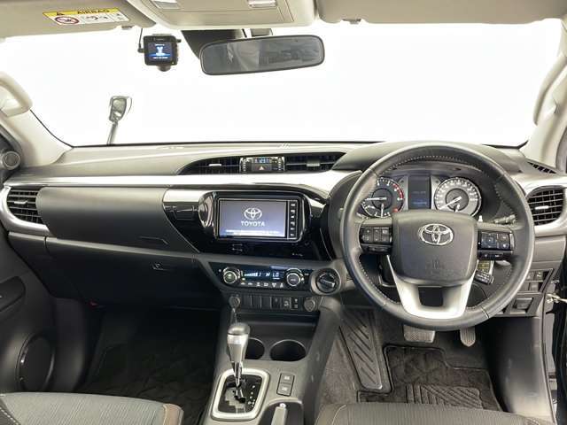 ☆整備工場・鈑金工場併設店舗☆ 車検・12検・オイル交換など・・おクルマ購入後のアフターサポートも当店にお任せください！！