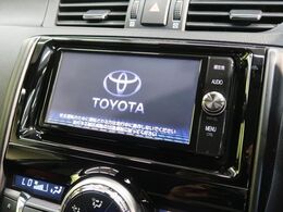 【純正ナビ】人気の純正ナビを装備。オーディオ機能も充実しており、Bluetooth接続すればお持ちのスマホやMP3プレイヤーの音楽を再生可能！毎日の運転がさらに楽しくなります！！