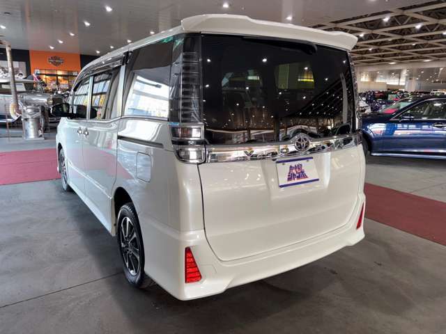 車検・鈑金・塗装・ポリマー加工・ルームクリーニング・点検・整備・カー用品など、おクルマの事なら全てお任せください！！011-884-0000　カートピアジャンボ