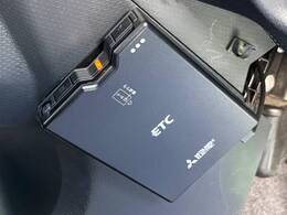 【ETC】高速道路の料金所をストレスなく通過！話題のスポットやサービスエリアに多い「スマートIC」利用時は必須のアイテムです。当店でセットアップを実施、ご納車当日からすぐにご利用いただけます！