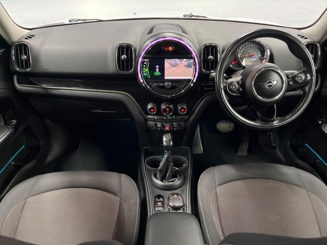 輸入車グループ総在庫数約2，000台！全国の系列店からメーカー・車種問わずご紹介出来るので、あなたにピッタリのお車が見つかるはずです♪まずはお問い合わせ下さい☆