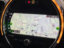 ●HDD純正ナビ:一体感のあるナビは、高級感ある車内を演出してくれます。オーディオ機能も充実しておりますので、運転もより楽しめます♪