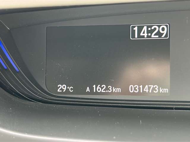 店舗にて現車の確認もいただけますので、お電話で在庫のご確認の上、是非ガリバー黒部店までご来店くださいませ！！！