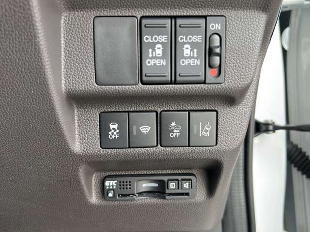 店舗にて現車の確認もいただけますので、お電話で在庫のご確認の上、是非ガリバー黒部店までご来店くださいませ！！！