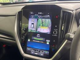 【マルチテレインモニター】車のフロントやサイドのカメラ画像を同時にモニター表示することで、悪路や狭い道を走行時でも周囲の状況確認ができ安心！本格SUVにうれしい装備です♪