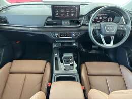 Audiのインテリアはエクステリア同様、優れたデザイン性とクオリティ、そして機能性を兼ね備えております。