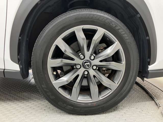 点検・整備を行った後、納車前の最終点検では、「納車前確認シート」を発行します。安心して乗り始めていただけます！