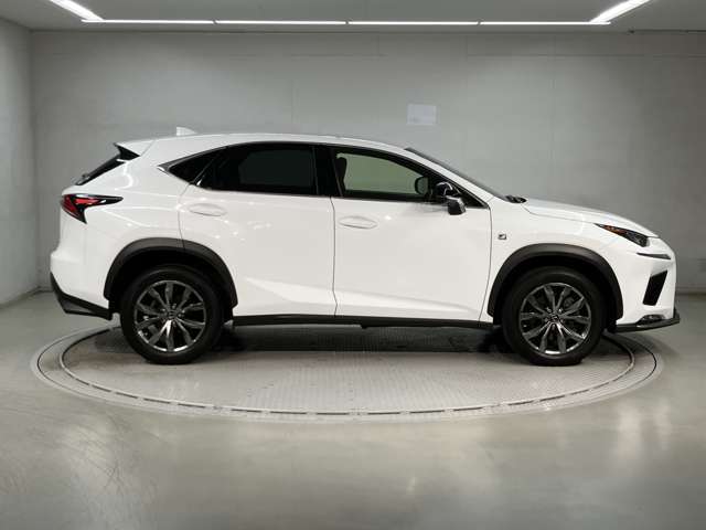 【CPOとは】～Certified Pre-Owned～厳しいレクサス基準をクリアした認定中古車をさします。